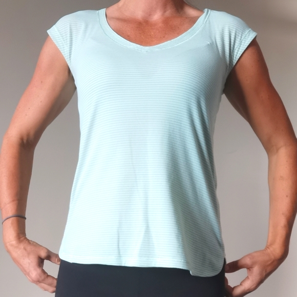 Lululemon - Track Tee - Picture 1 of 11